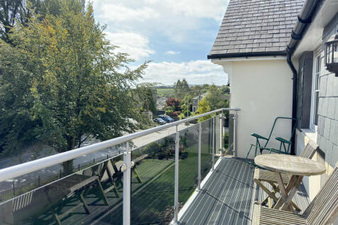 Double Balcony