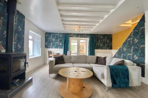 Log Burner and Exposed Beams