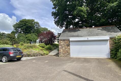 Double Garage