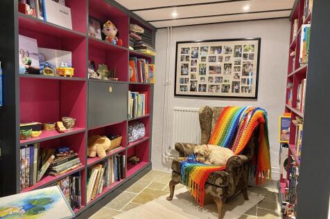 Snug Room with Bespoke Shelving