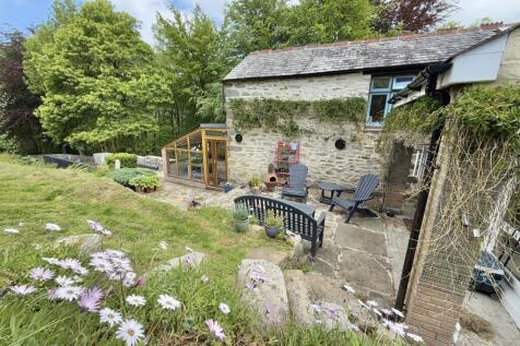 Sheltered patio area