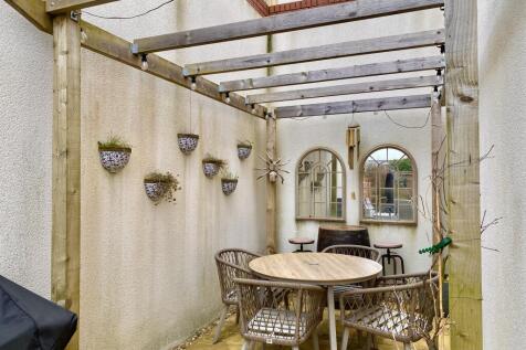 Entertaining Area