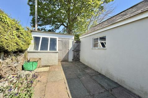 Garage &amp; Potting Shed &#43; Second Patio