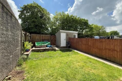 Sunny South-Facing Garden