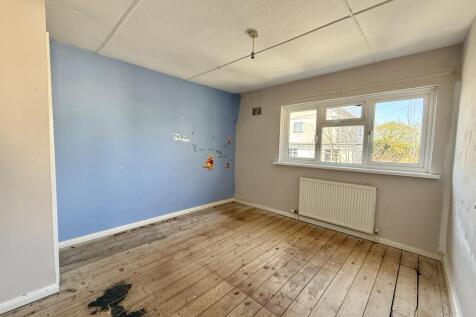 Bedroom 2 (Double)