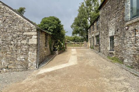 View back to Entrance
