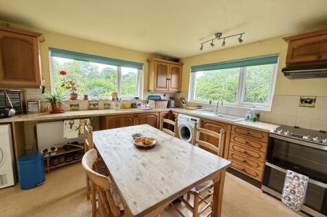 Bright Kitchen