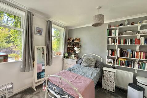 Bedroom 2 (Double)