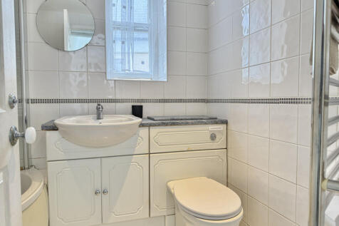 Family Bathroom with shower over bath