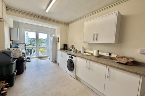 Large Utility Room