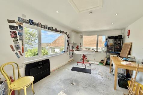 Studio/Home Office/Workshop