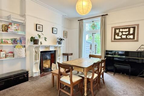 Spacious Dining Room