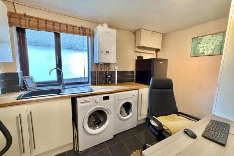 Utility Room/Office