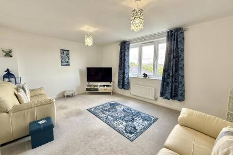 Sitting Room/Bedroom 4