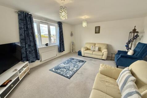 Sitting Room/Bedroom 4