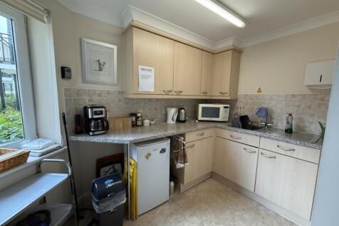 Communal Kitchen