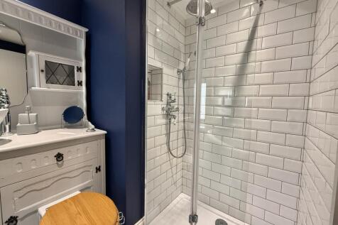 Separate Shower Cubicle