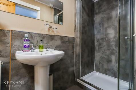 Bedroom 4 Ensuite