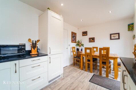 Kitchen/Dining Area.jpg