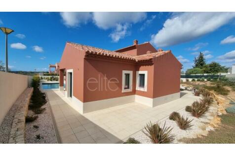 New build Villa Almadena Lagos