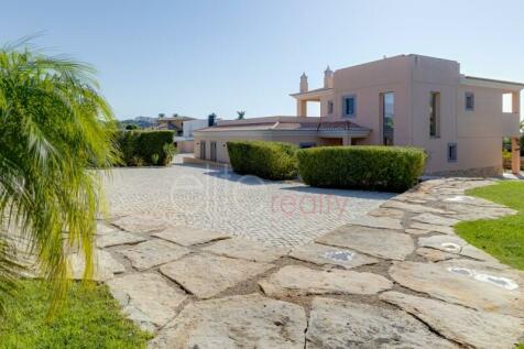 M711 Lagos Algarve Luxury Villa