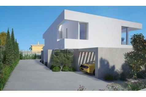 Exceptionally Modern Villa Monte Lemos