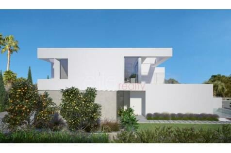 Exceptionally Modern Villa Monte Lemos