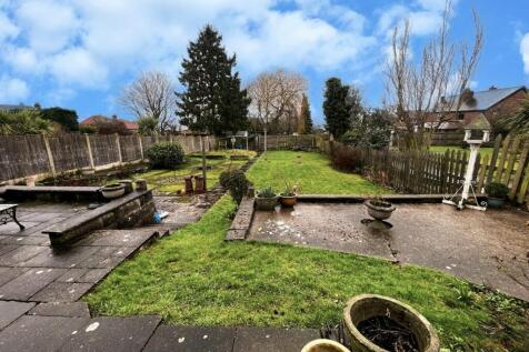 Rear Garden2