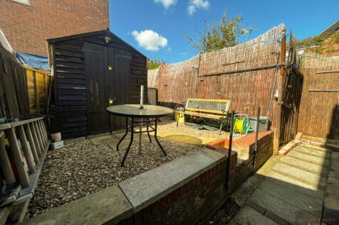 Side garden patio area