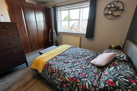 bedroom extra