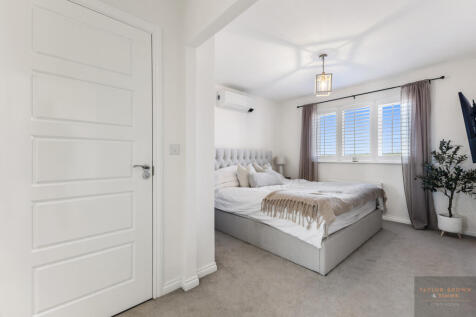 34 Miller Drive-16