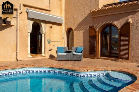 Property Image 8
