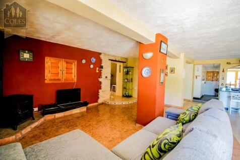 Property Image 4