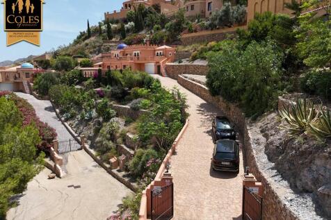 Property Image 11