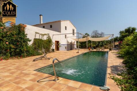 Property Image 4