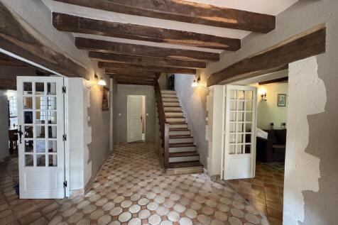 Property Image 4