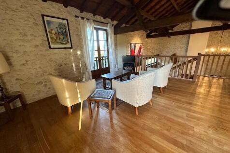 Property Image 8