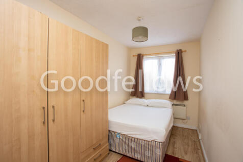23 Regis Court-5.jpg
