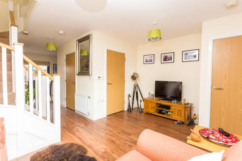 8 Crowley Mews-9.jpg