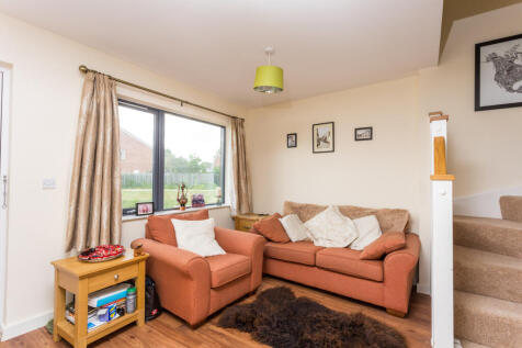 8 Crowley Mews-7.jpg