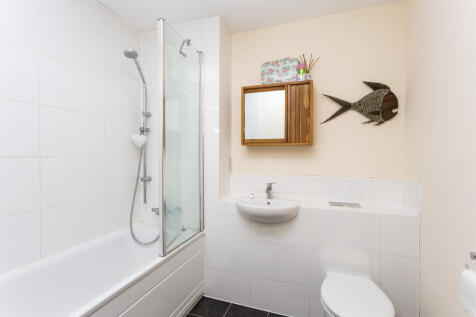 8 Crowley Mews-18.jp