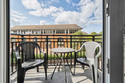 Property Image 4