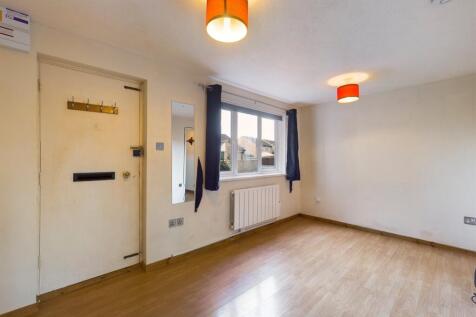 Living Room/Kitchen
