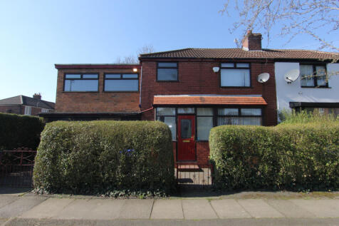 3/ 4 bedroomed  Bedroom Semi Detached for Sale wi