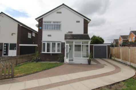 2 Bedroom Detached for Sale
