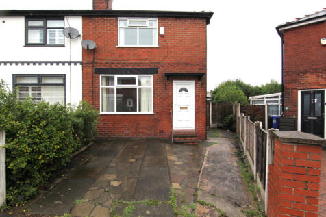 Two bedroomed end Quasi - Corner plot - Large rea