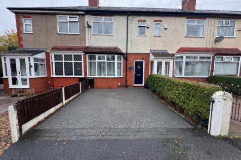 3 Bedroom Terraced for Sale