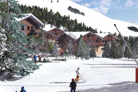 Ski in and out apart