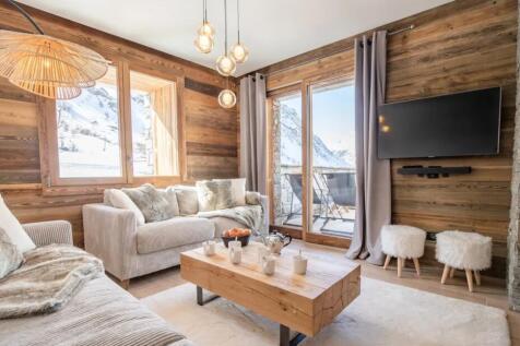 The brand new apartm