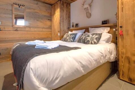 The brand new apartm